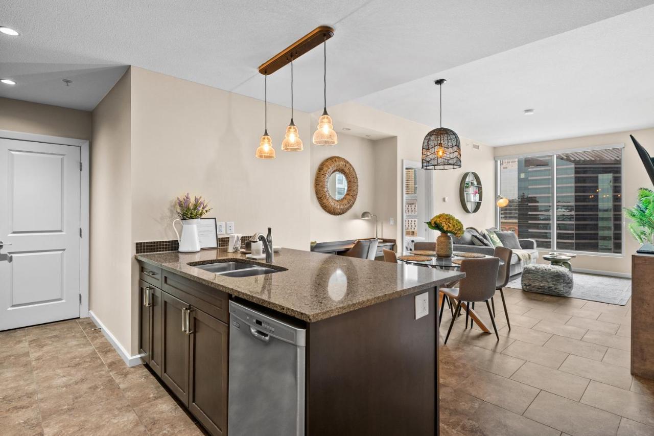 Globalstay Bmo Centre And Downtown Apartments YYC Esterno foto
